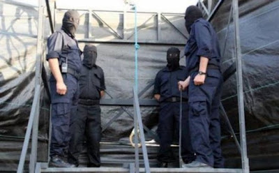 A gallows is prepared for an execution in Gaza, 2013 