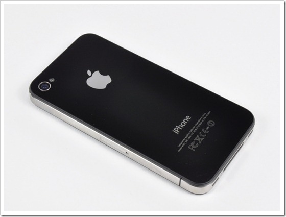 iphone 4 teared down (1)