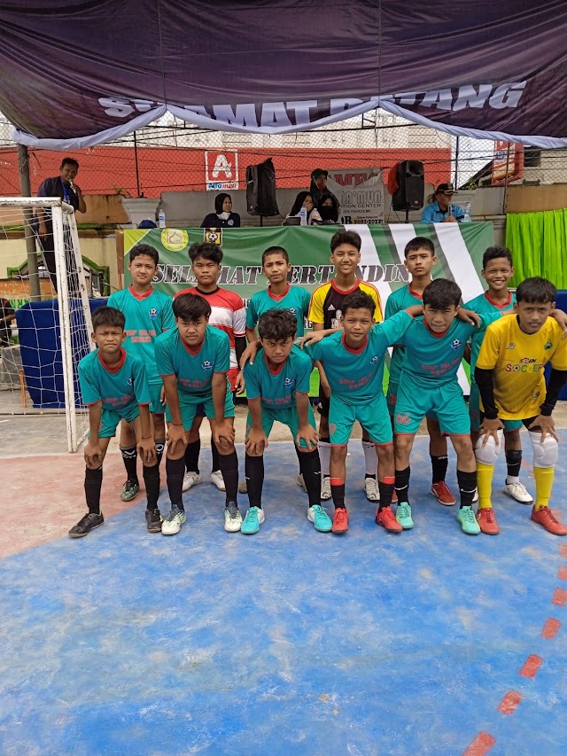 Meskipun Berlatih Singkat, Tim Futsal  SMP Islamiyah Serua Berhasil Raih Juara 3 AMEC Cup X