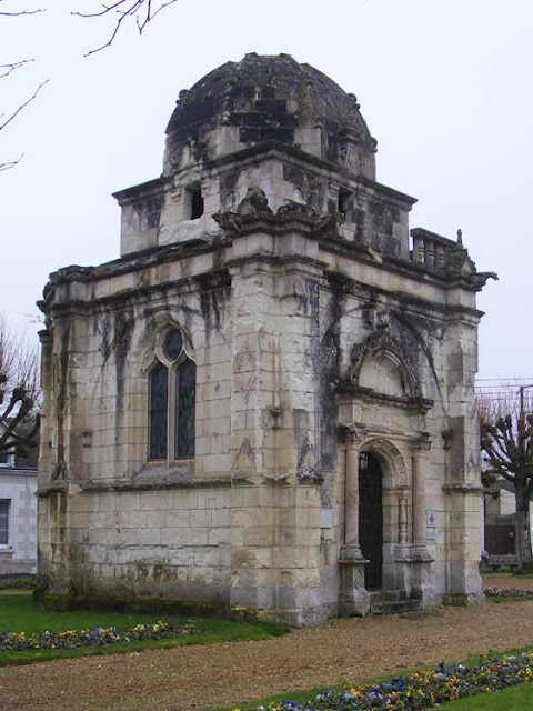 Seigné funerary chapel, prior to renovation, Bléré, Indre et Loire, France. Photo by Loire Valley Time Travel.