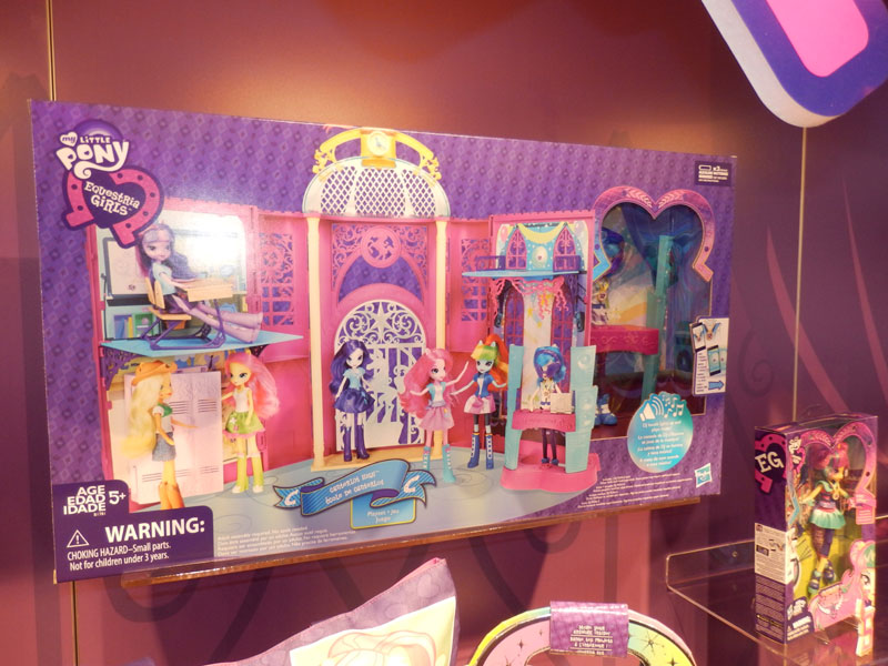 Equestria Girls Canterlot High Playset at NY Toy Fair 2015