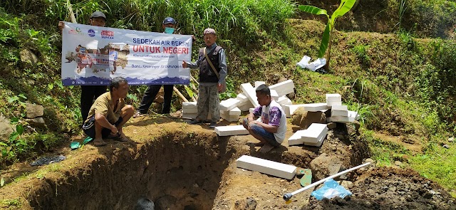 Puluhan Juta Digelontorkan Agar Warga Kedungpoh Tidak Kesulitan Air Bersih Lagi