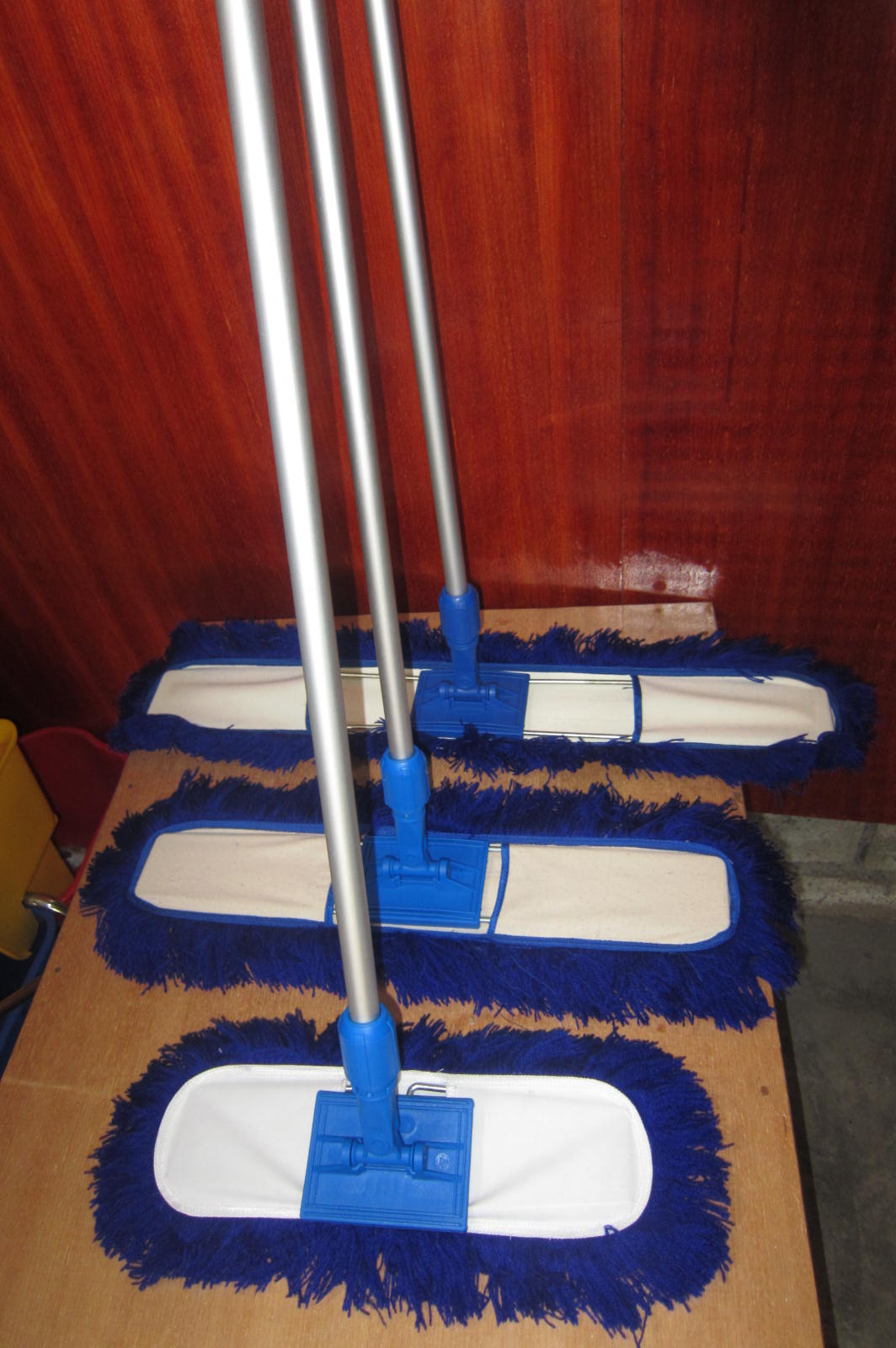 Housekeeping Equipment di Bali Cara Merawat lantai Teraso 