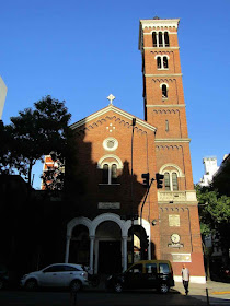 Paróquia Santa Maria onde se deram os milagres eucarísticos de Buenos Aires