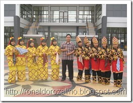 5.TARI SAPUTANGAN-Pagelaran Karya Seni Tari III (PAKASERI III) Kelas XI IPA SMAN Pintar  2011 Berjalan Sukses dan Luar Biasa
