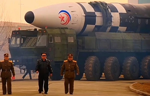 Avec le missile intercontinental Hwasong-17, la Corée du Nord se dit « prête » à une « confrontation » avec les États-Unis