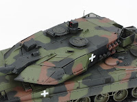 Tamiya 1/35 LEOPARD 2 A6 TANK (25207) Color Guide & Paint Conversion Chart