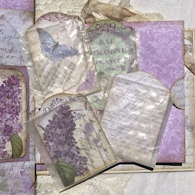 Sara Emily Barker https://sarascloset1.blogspot.com/2019/05/mini-album-tour-featuring-stamperia.html Stamperia Lilac Flowers Tim Holtz Entomology Lace Baseboard Frames Mini Album Tour 34
