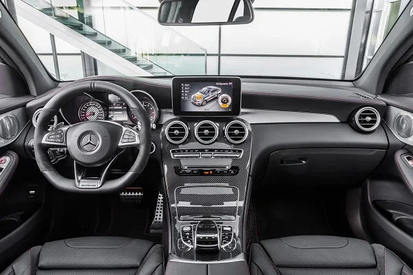 Interior Mercedes-AMG GLC 43 4Matic Coupé