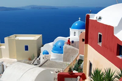 Best Places To Party In Santorini