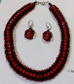 Flat spiral beaded necklace