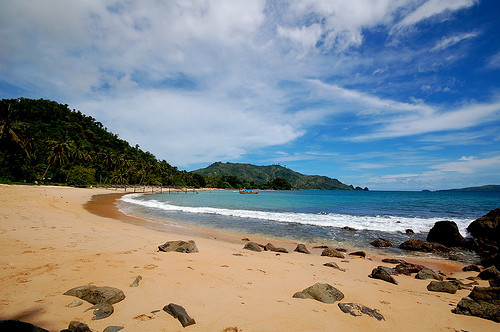 Chocolate break: Pantai-pantai di Malang, Jawa Timur 