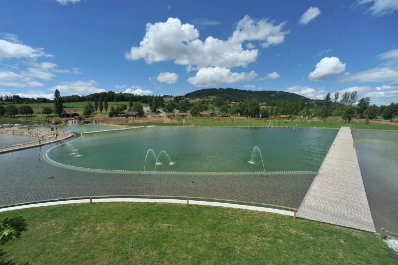 Lac autour de Lyon