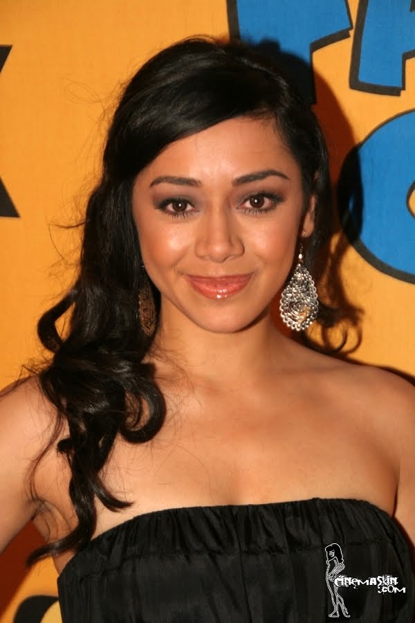 Aimee Garcia Hot Photo