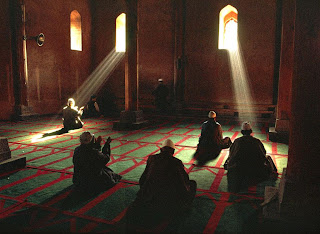 srinagar-mosque-prayer-527134-lw.jpg