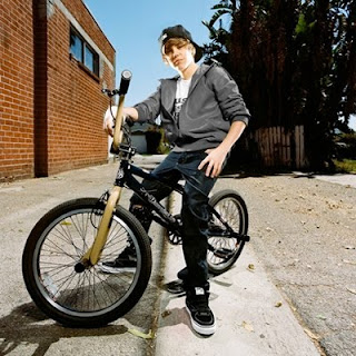 justin bieber in bike