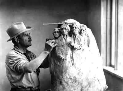 Monte Rushmore Memorial Nacional Ex-presidentes Borglum trabajando en los primeros modelos