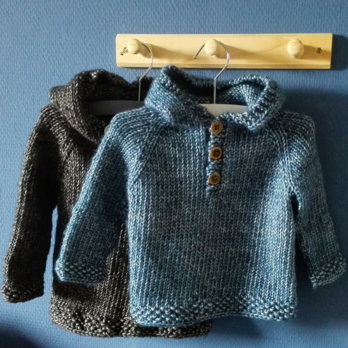 Seamless Baby Hooded Pullover - Free Pattern 