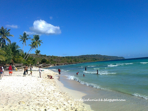 [http://FindWisata.blogspot.com] Pantai Maria Raja, Pantai Yang Sangat Indah Akan Alamnya