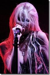 Taylor-Momsen-8