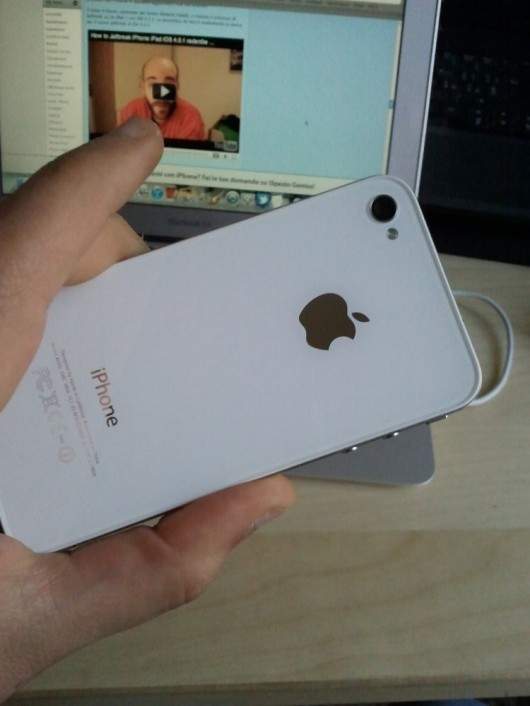 White iPhone 4 Fixed Antenna Issues & Proximity Sensor