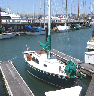 24-foot sailboat in Sausalito