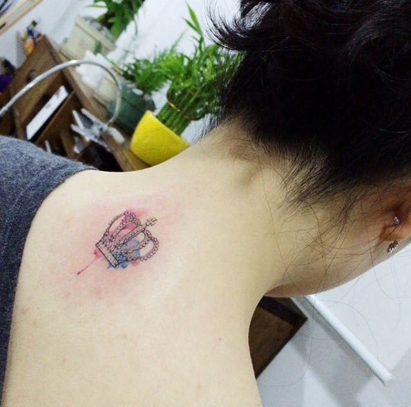 Esta pequena aquarela coroa