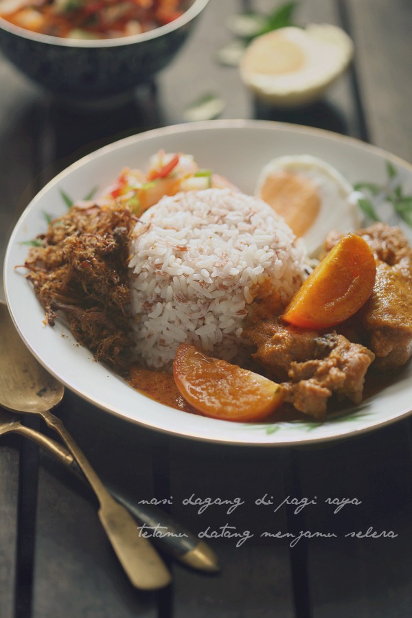 Nasi Dagang Kelantan Gulai Ayam - masam manis