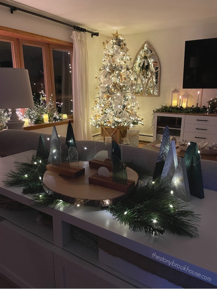 Merry & Bright Living room