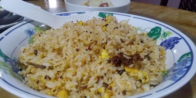 Resipi nasi goreng cabai kering, nasi goreng cabai kering, nasi goreng mudah dan sedap, nasi goreng cabai kering  mudah dan sedap, sedapnya nasi goreng cabai kering, cabai kering, resipi nasi goreng mudah masak dan sedap, resipi nasi goreng viral, resipi nasi sejuk, resipi nasi mudah dan sedap, nasi goreng, nasi goreng mudah masak, nasi goreng kampung style, resipi nasi goreng untuk sahur, menu sahur, menu sahur yang menyelerakan, menu sahur paling sedap, menu sahur , nasi goreng untuk sahur