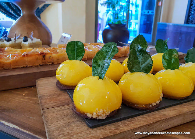 desserts in Movenpick Ibn Battuta brunch