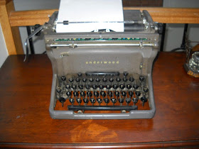 underwood typewriter, antique typewriter