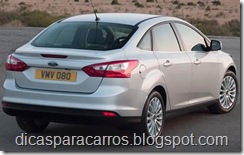 2013-Ford-Focus-Titanium