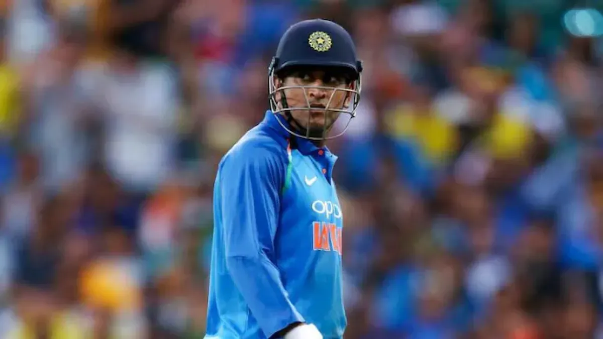 MS ripped the team to shreds and issued an ultimatum to them Sridhar suggests Dhoni was furious after Indias poor performance
