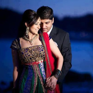 Valentine's Day hindi shayari - pyar dariya hai