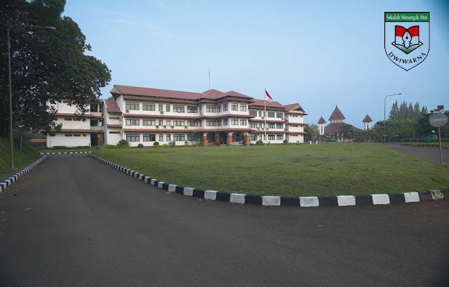 Islamic School Bogor Dwiwarna Dengan Dua Kurikulum