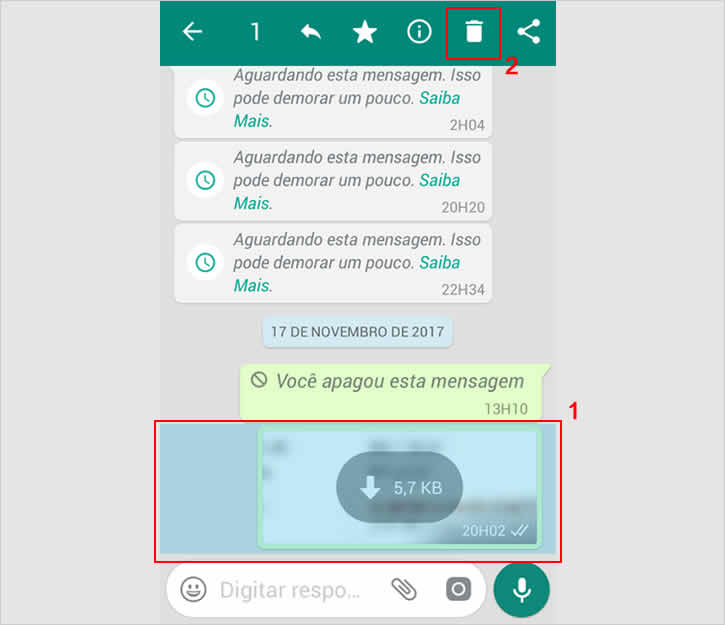 Selecionando mensagem no WhatsApp para apagar após o período de 7 minutos.