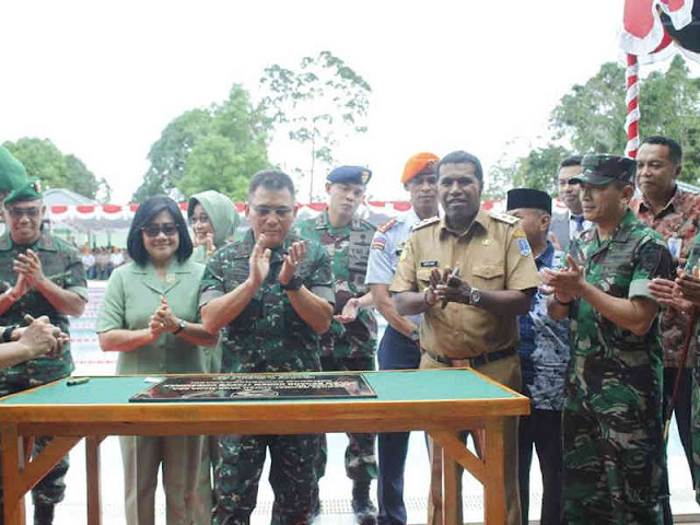 Resmikan Kolam Renang Korem PVB Biak, Herry Ario Naap Apresiasi Geore Supit 