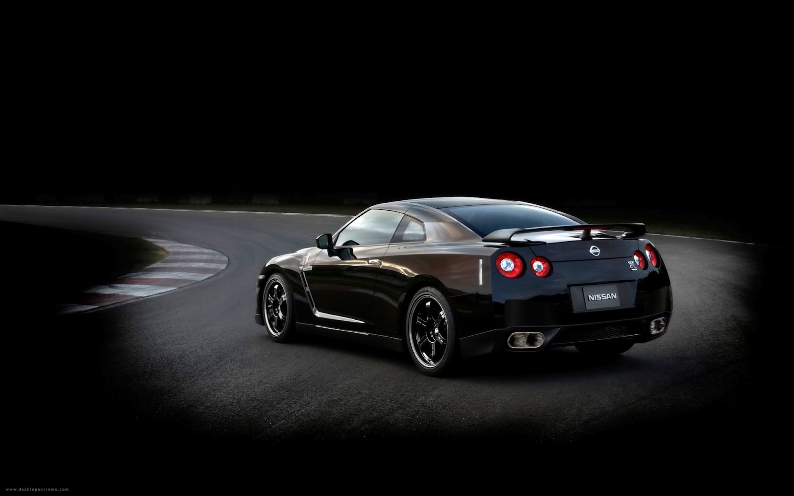 Sport Cars: Nissan GTR Hd Wallpapers 2013