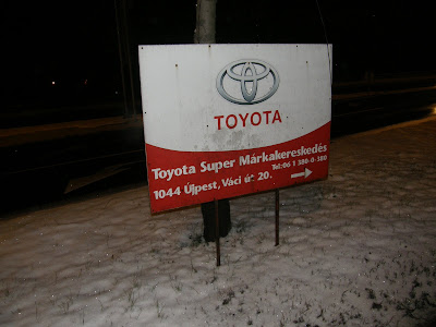 TOYOTA SUPER, BUDAPEST, VÁCI ÚT 20., Személygépjárművek, Márkaszerviz, márkakereskedés, árpád út, IV. kerület, TOYOTA SUPER, BUDAPEST, VÁCI ÚT 20., Személygépjárművek Márkaszerviz, illegális reklám 