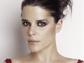 Neve Campbell Wants a Baby