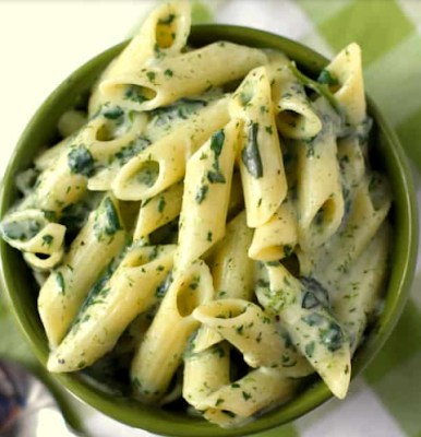 Pasta with Creamy Spinach Sauce #vegetarian