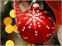 飾られたクリスマスボール | ツリー飾りの写真やイラストの無料素材
