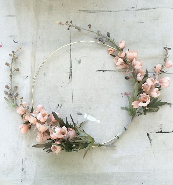 DIY gold hoop fall wreath