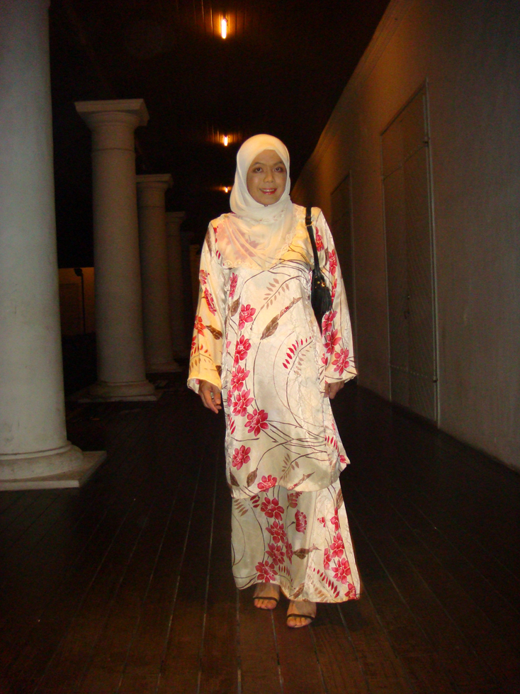 Malaysian Baju  Kurung  384 by Nora Malaysian Baju  Kurung 