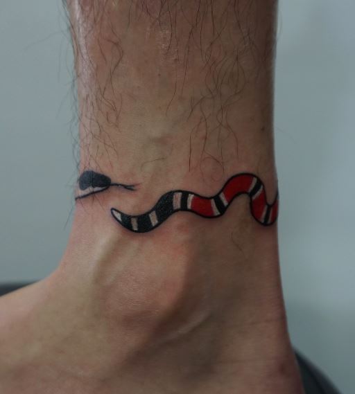 60 tatuagens de cobras para aqueles que adoram um pouco de ousadia