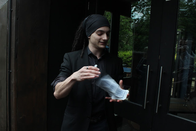 Magician at Slate bar Leeds