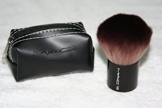 http://amz88.blogspot.com/2011/06/mac-182-mini-kabuki-brush-review.html