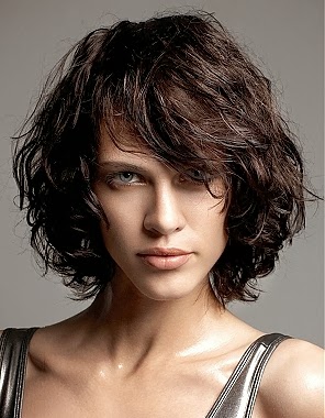 10 Model  Rambut  Bob  Layer Untuk Rambut  Keriting  Model  