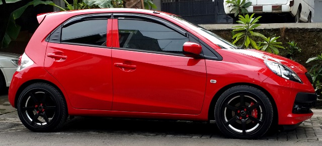 Contoh Gambar Modifikasi Honda Brio Merah Keren Banget - AMAZINGINZ